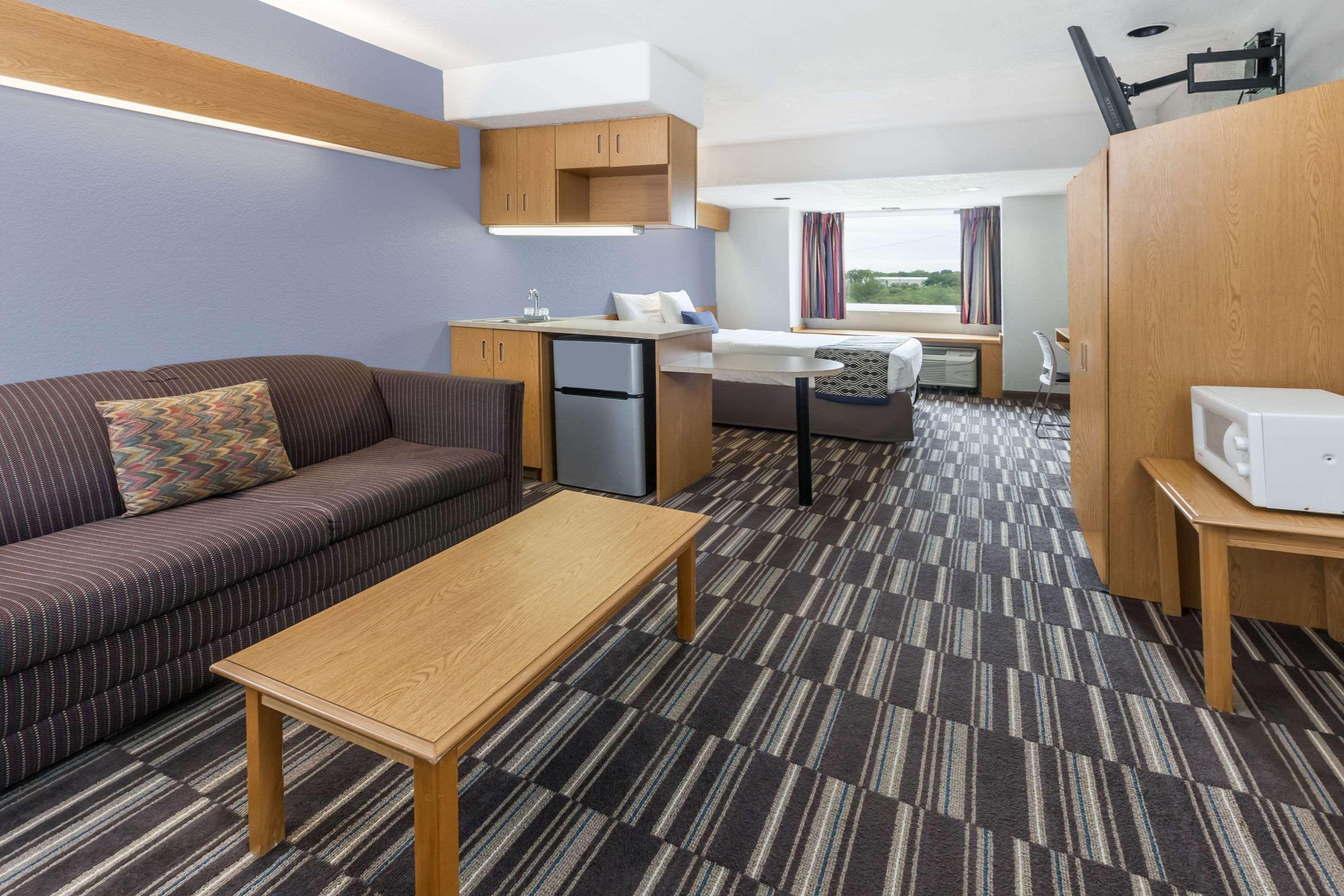 Microtel Inn & Suites By Wyndham Ardmore Eksteriør bilde