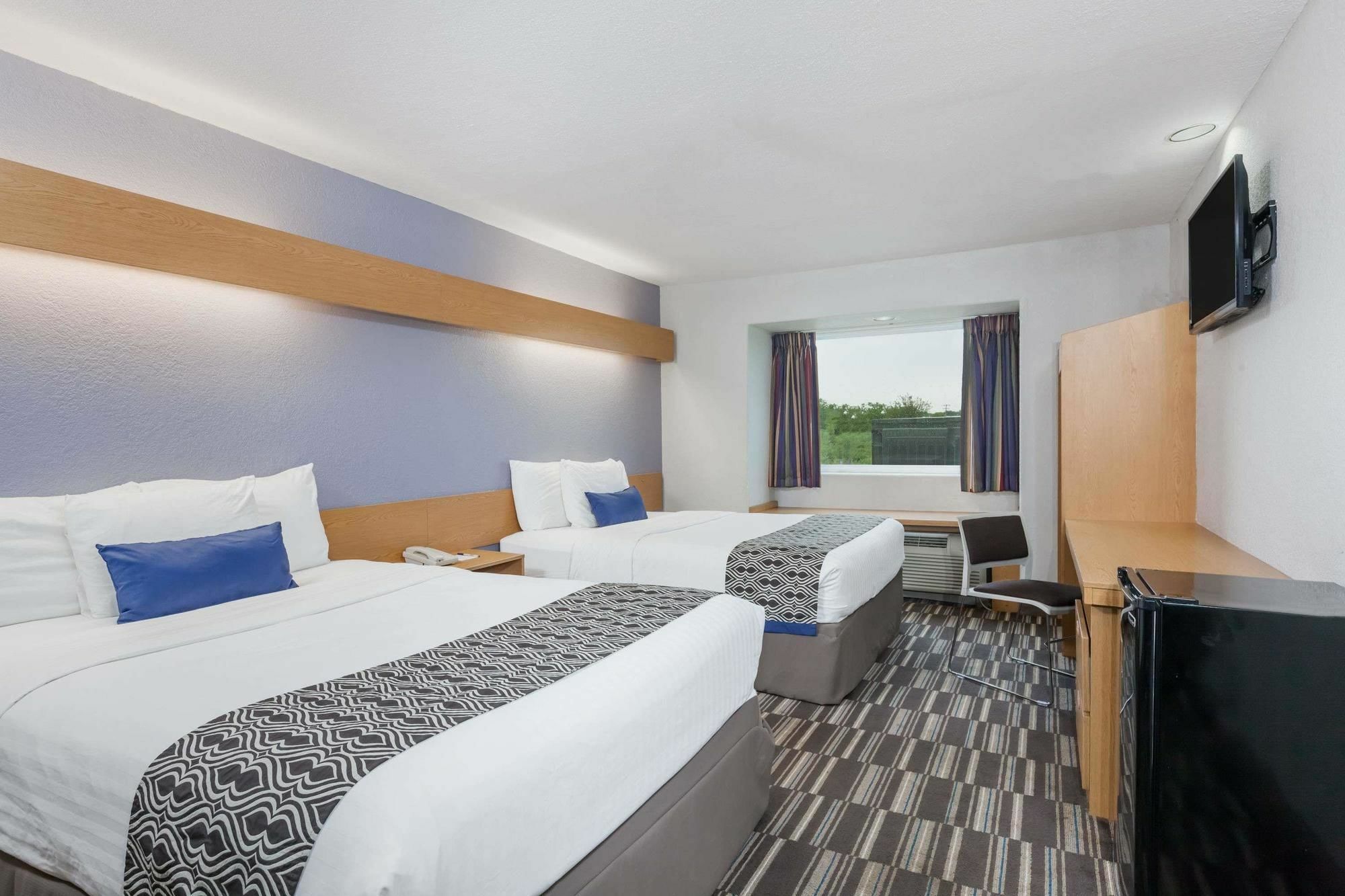 Microtel Inn & Suites By Wyndham Ardmore Eksteriør bilde